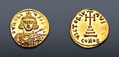 Lot 677 image