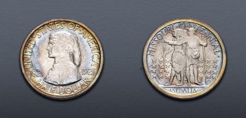 Lot 815 image