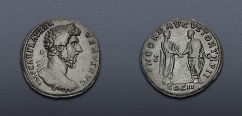Lot 782 image
