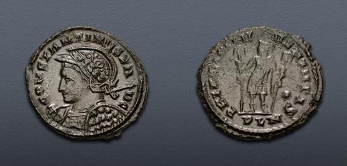 Lot 585 image
