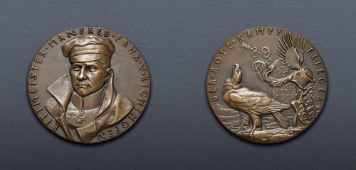 Lot 922 image