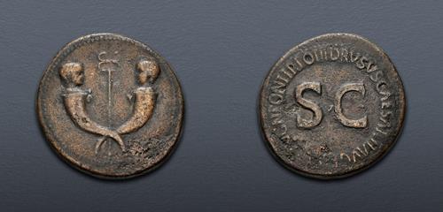 Lot 692 image