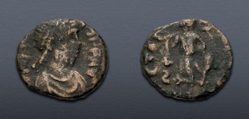 Lot 679 image