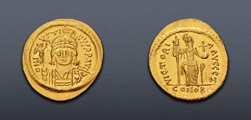 Lot 692 image