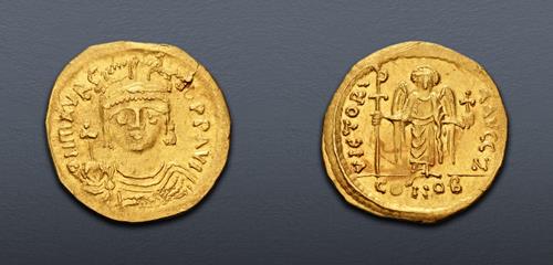 Lot 695 image