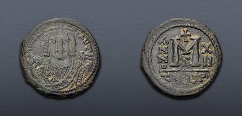 Lot 696 image