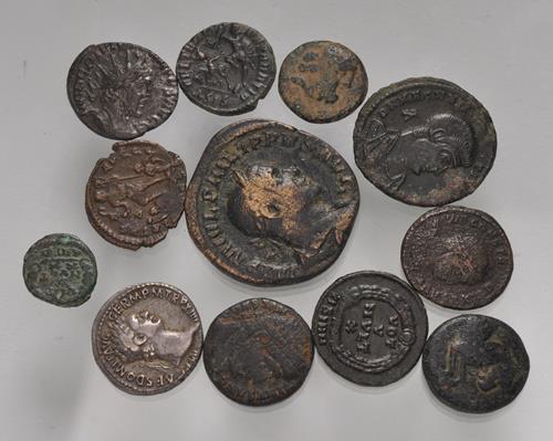Lot 902 image