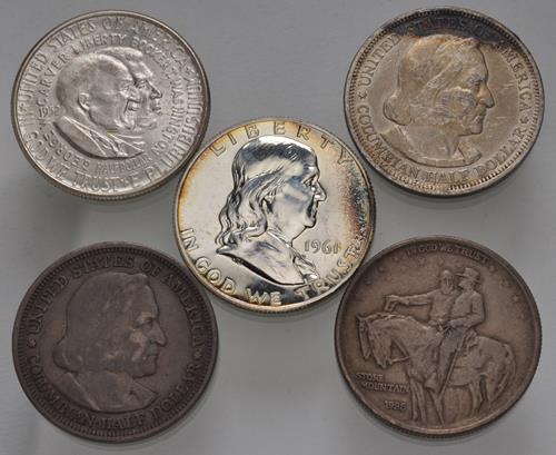 Lot 698 image