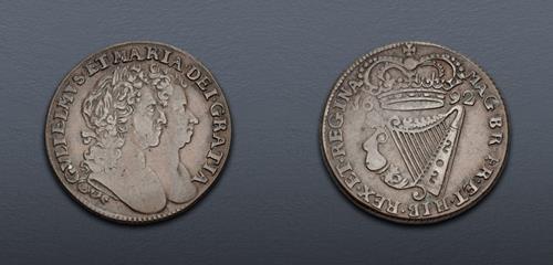 Lot 827 image