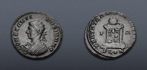 Lot 695 image