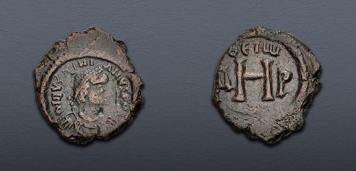 Lot 742 image