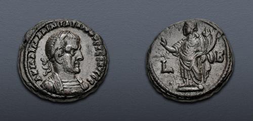 Lot 561 image