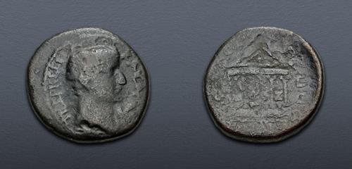 Lot 370 image