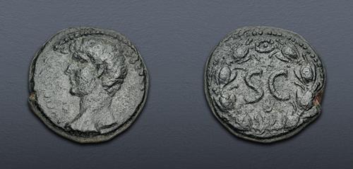 Lot 585 image