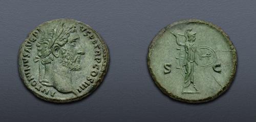 Lot 582 image