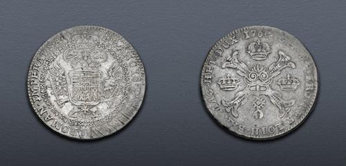 Lot 820 image