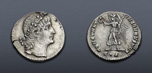 Lot 699 image