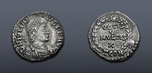 Lot 705 image