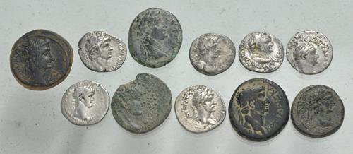 Lot 1002 image