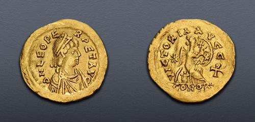 Lot 676 image