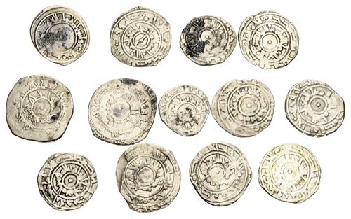 Lot 695 image