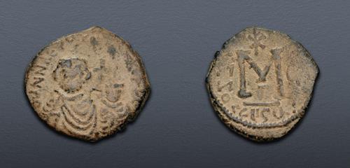 Lot 554 image