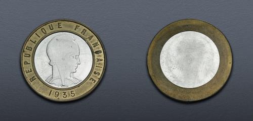 Lot 682 image
