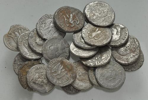 Lot 1021 image