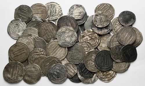 Lot 820 image