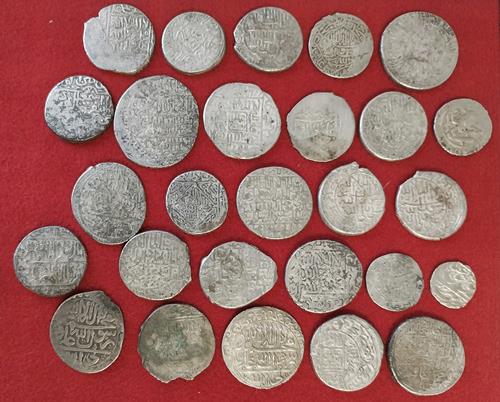 Lot 852 image