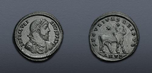 Lot 718 image