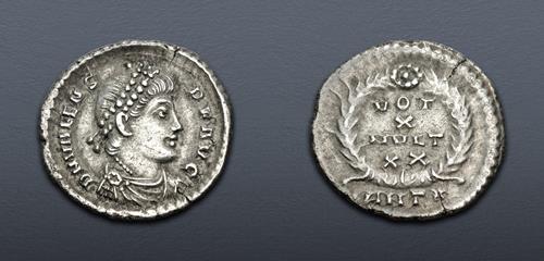 Lot 726 image