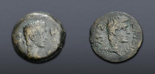 Lot 679 image