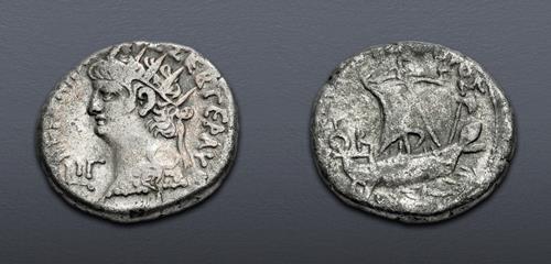 Lot 699 image