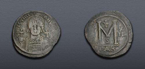 Lot 827 image