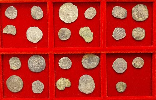 Lot 570 image