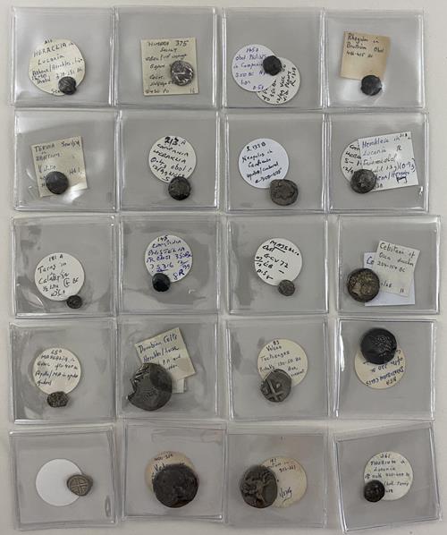 Lot 913 image