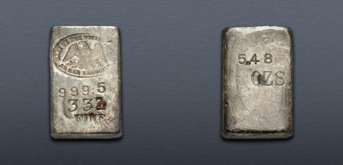 Lot 819 image