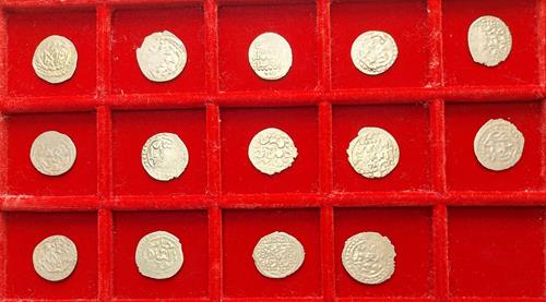 Lot 672 image