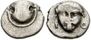 1560025