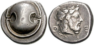 1560037